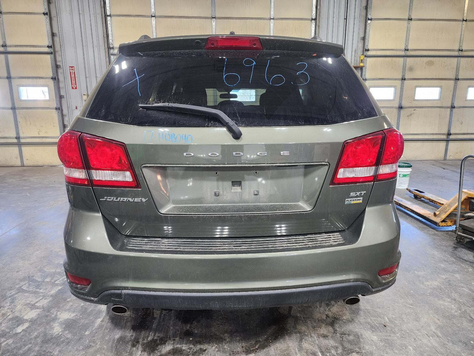 Used Front Left Seat Front fits: 2017 Dodge Journey bucket air bag cloth electri