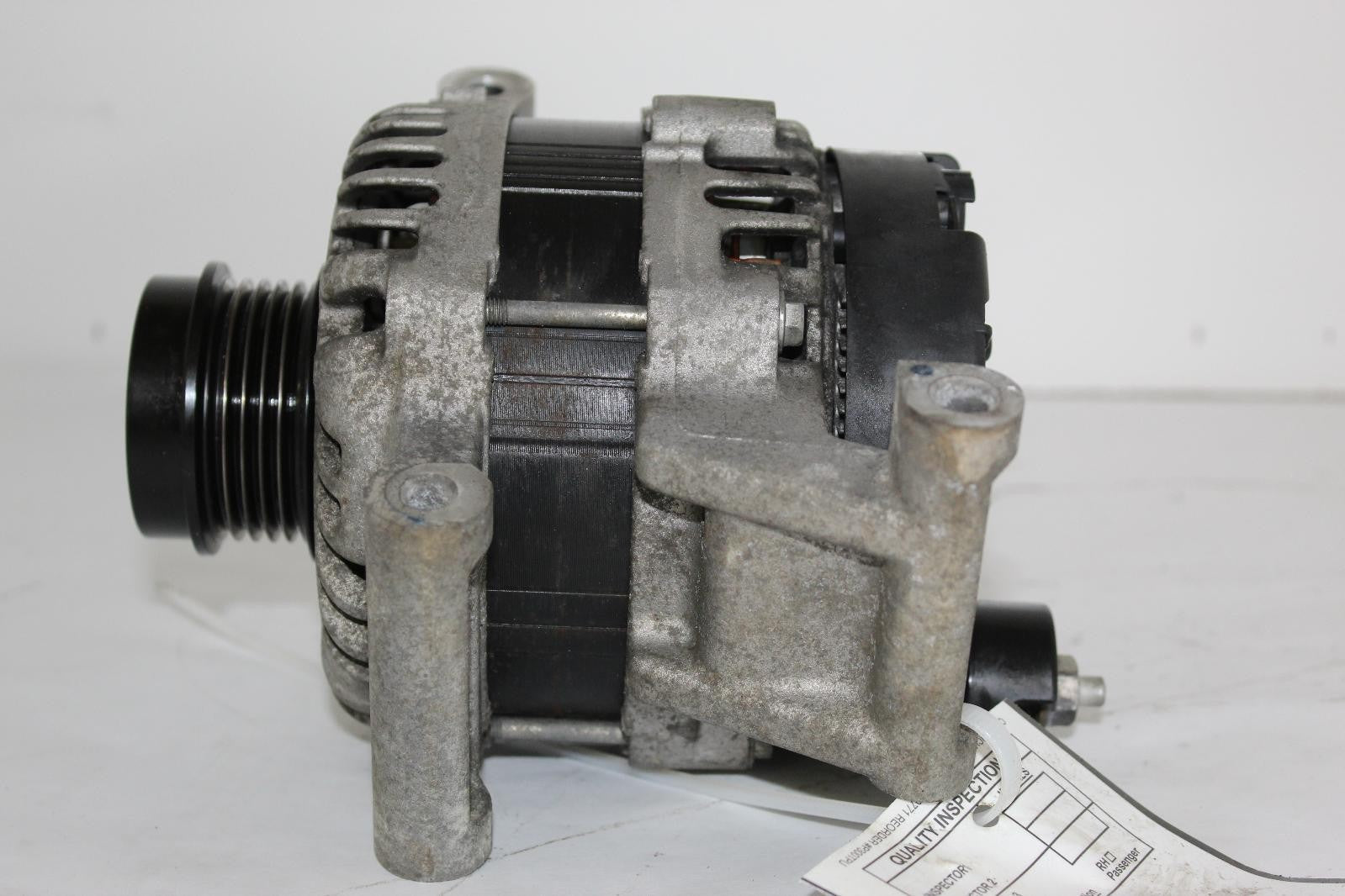 2016-2018 CHEVROLET MALIBU ALTERNATOR OEM