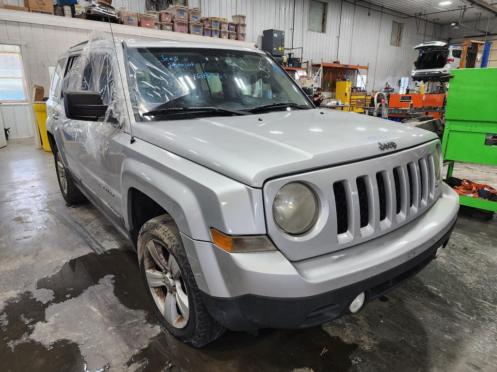 Used Transfer Case Assembly fits: 2011 Jeep Patriot  Grade A