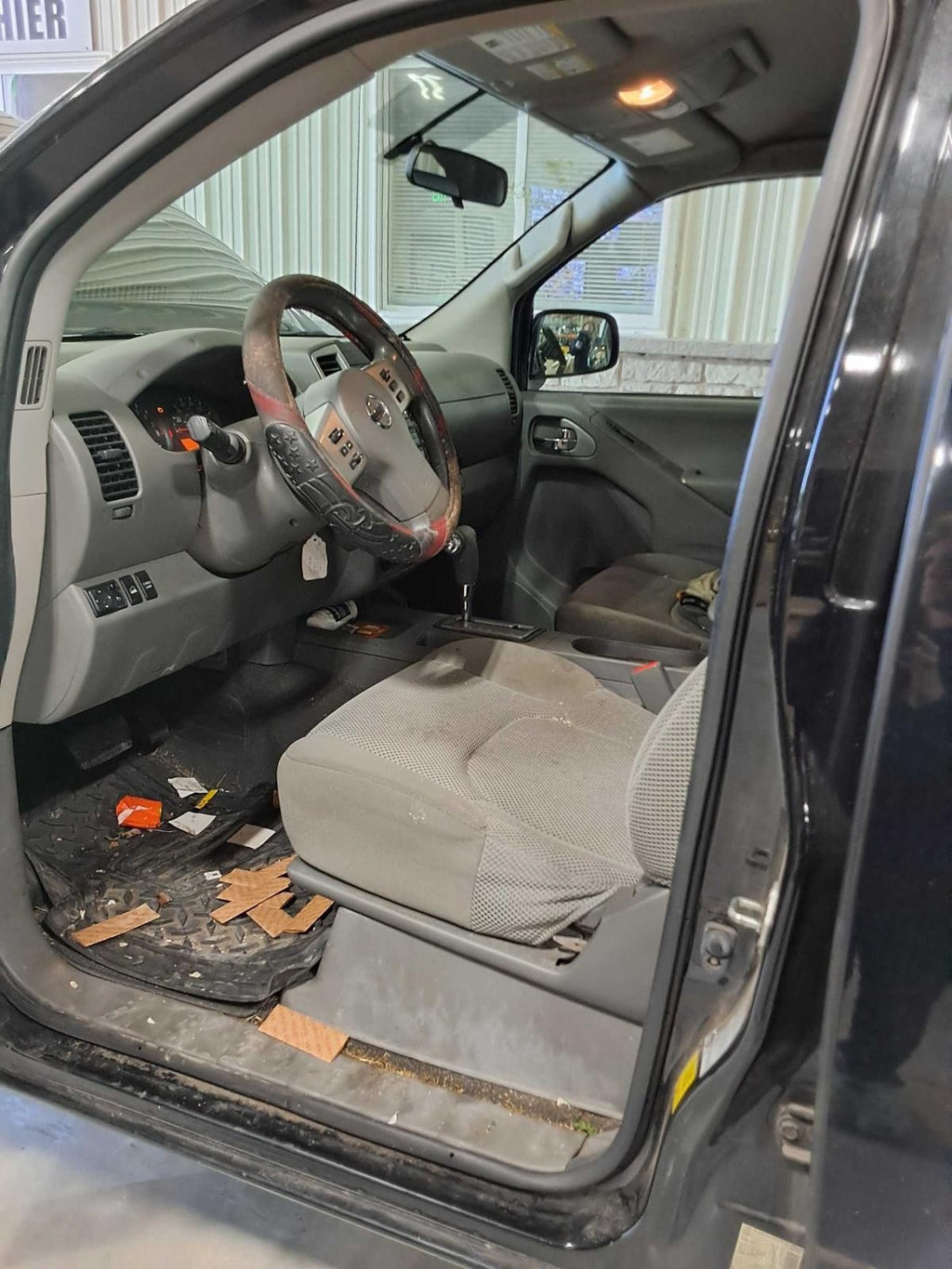 Used Right Headlight Assembly fits: 2019 Nissan Frontier Right Grade A