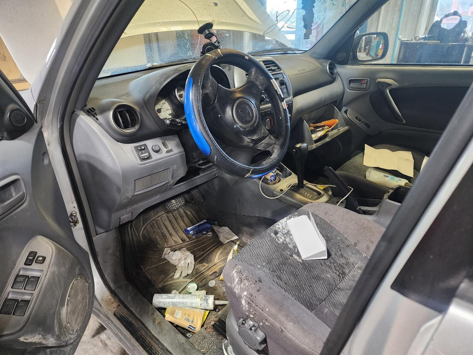 Used Front Left Door Window Regulator Front fits: 2003 Toyota Rav4 electric wind