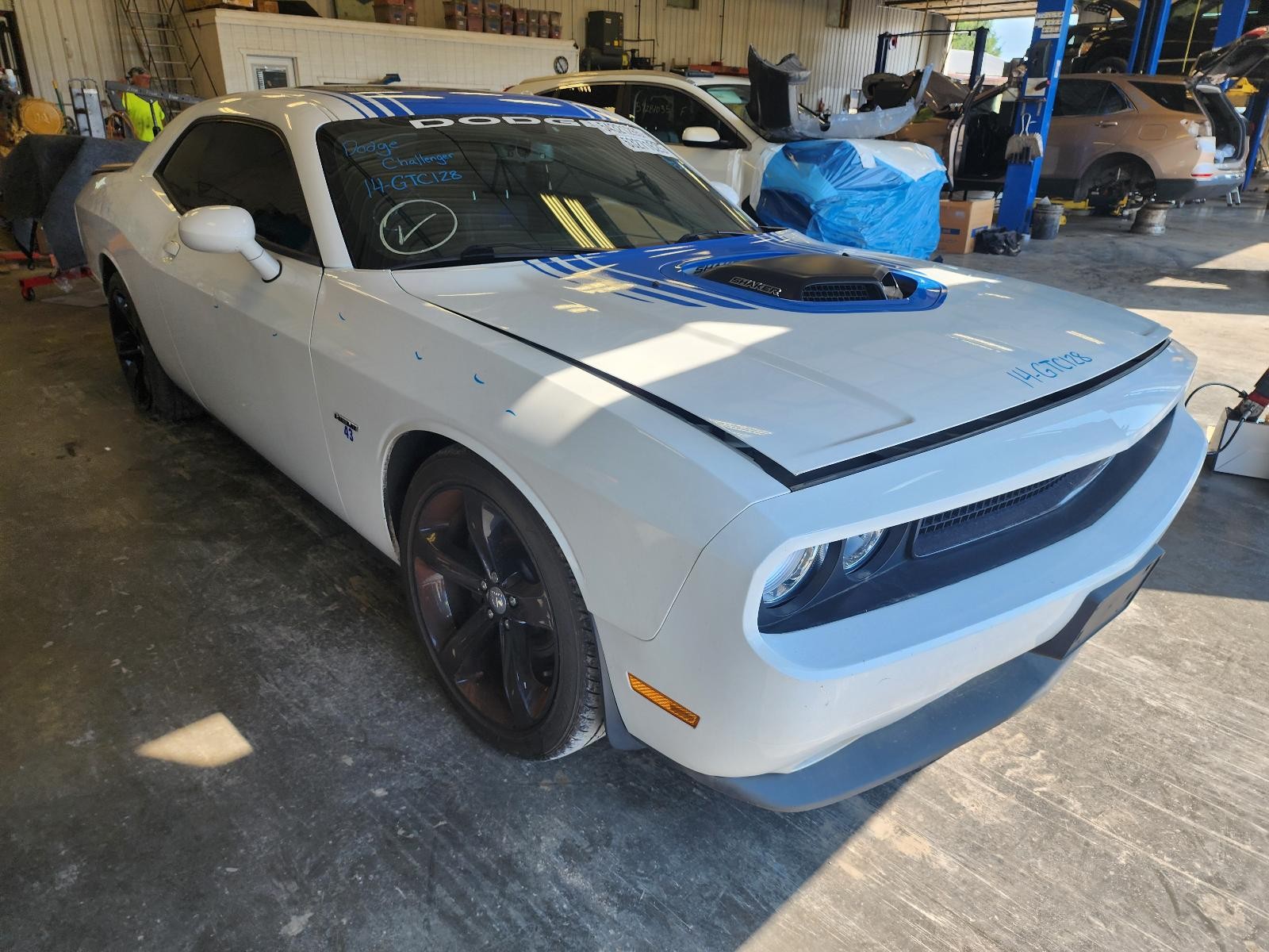 Used Wheel fits: 2014 Dodge Challenger 20x8 5 spoke painted black Grade A