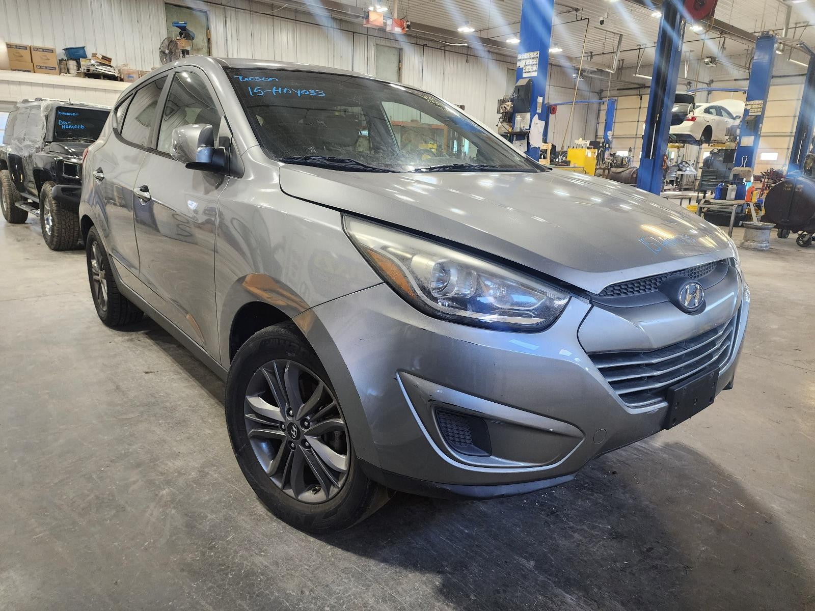 Used Rear Left Door Window Regulator Rear fits: 2015 Hyundai Tucson electric hyd