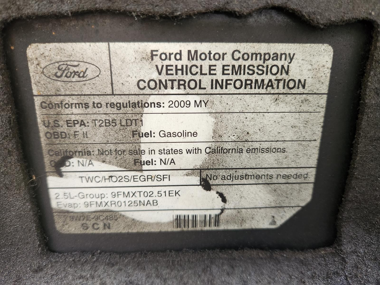 Used Speedometer Gauge fits: 2009 Ford Escape cluster 3.0L MPH w/message center