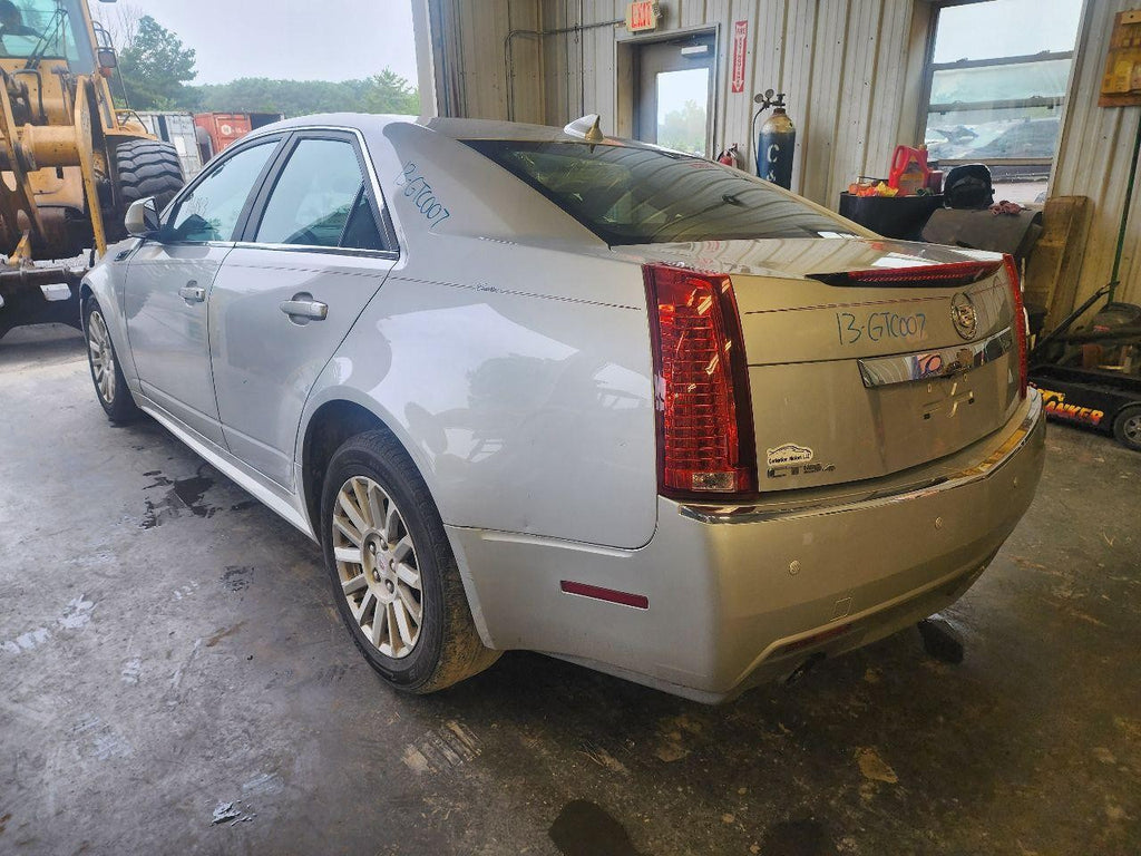 Used Right Outer Tail Light Assembly fits: 2013 Cadillac Cts Sdn red outer lens