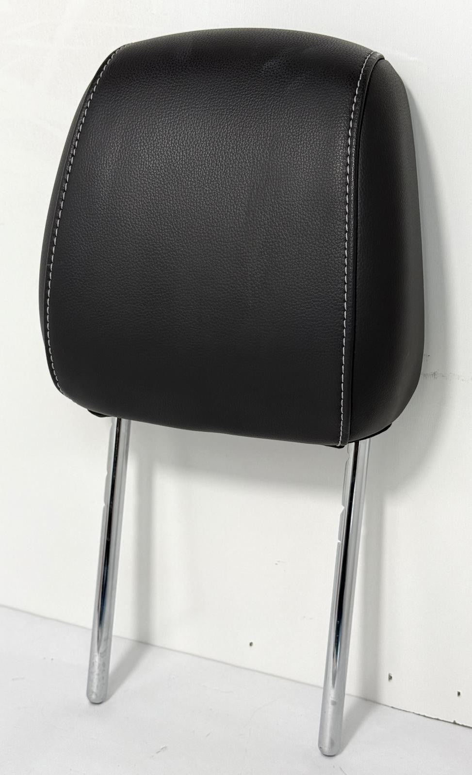2017-2019 FORD ESCAPE FRONT LEFT RIGHT HEADREST LEATHER OEM