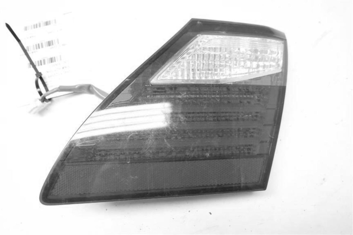 Used Right Tail Light Assembly fits: 2010 Lexus LS460 quarter panel mounted Righ