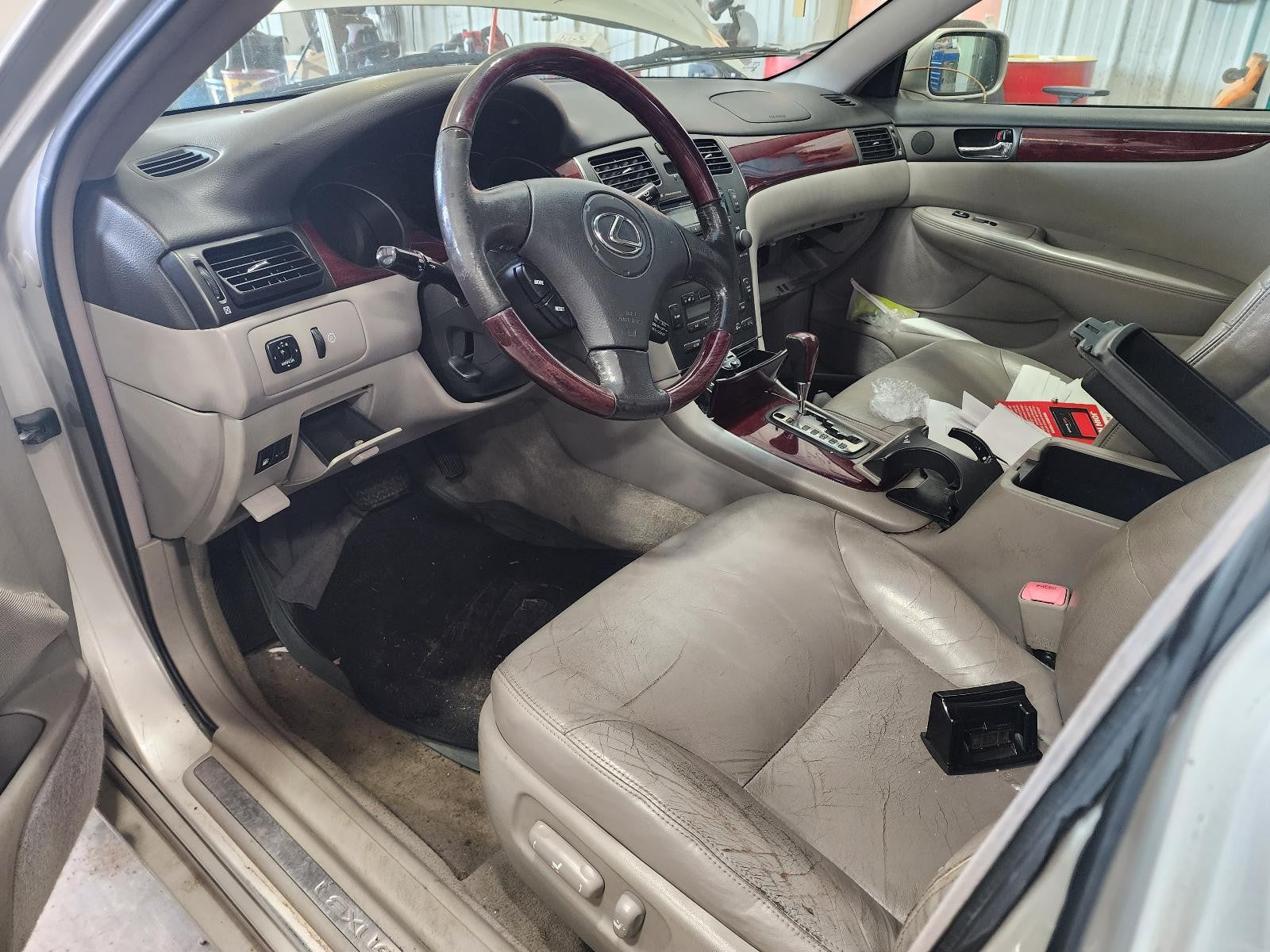 Used Rear Left Door Window Regulator Rear fits: 2004 Lexus ES330 Rear Left Grade