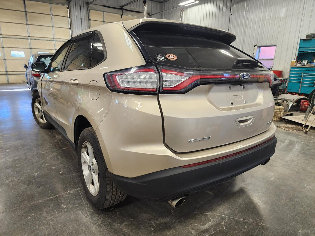 Used Right Door Mirror fits: 2018 Ford Edge Power black textured cap spotter gla
