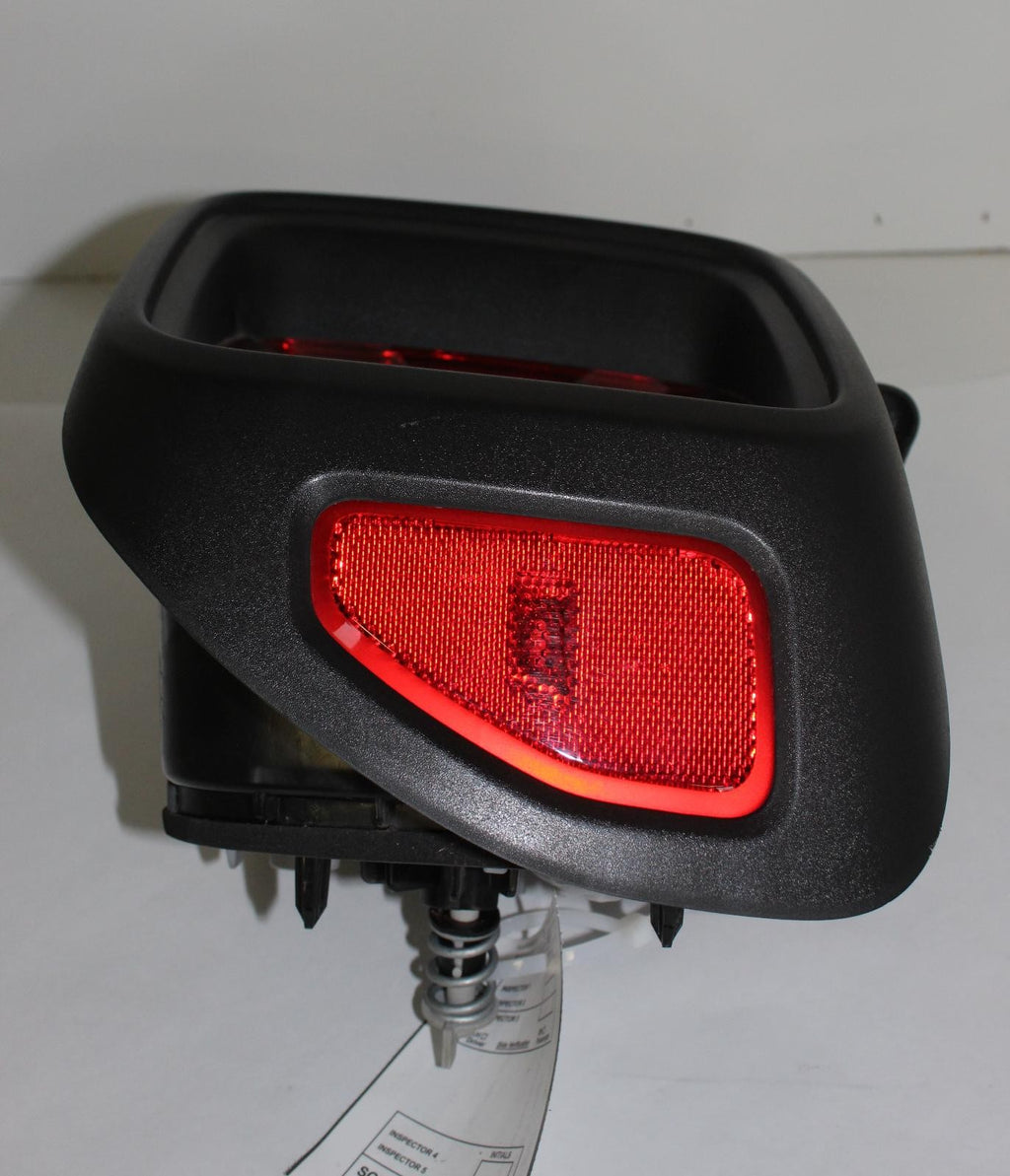 Used Right Inner Tail Light Assembly fits: 2016 Jeep Renegade inner flat black b