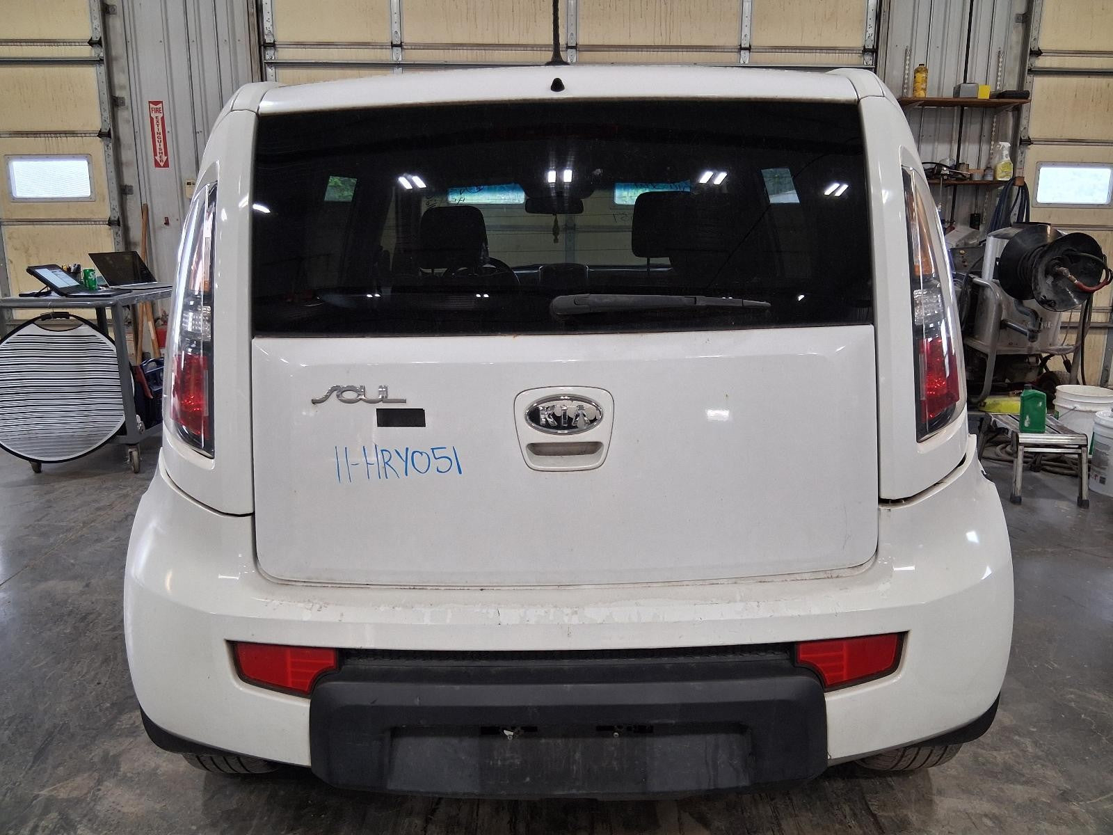 Used Rear Left Door Window Regulator Rear fits: 2011 Kia Soul electric Rear Left