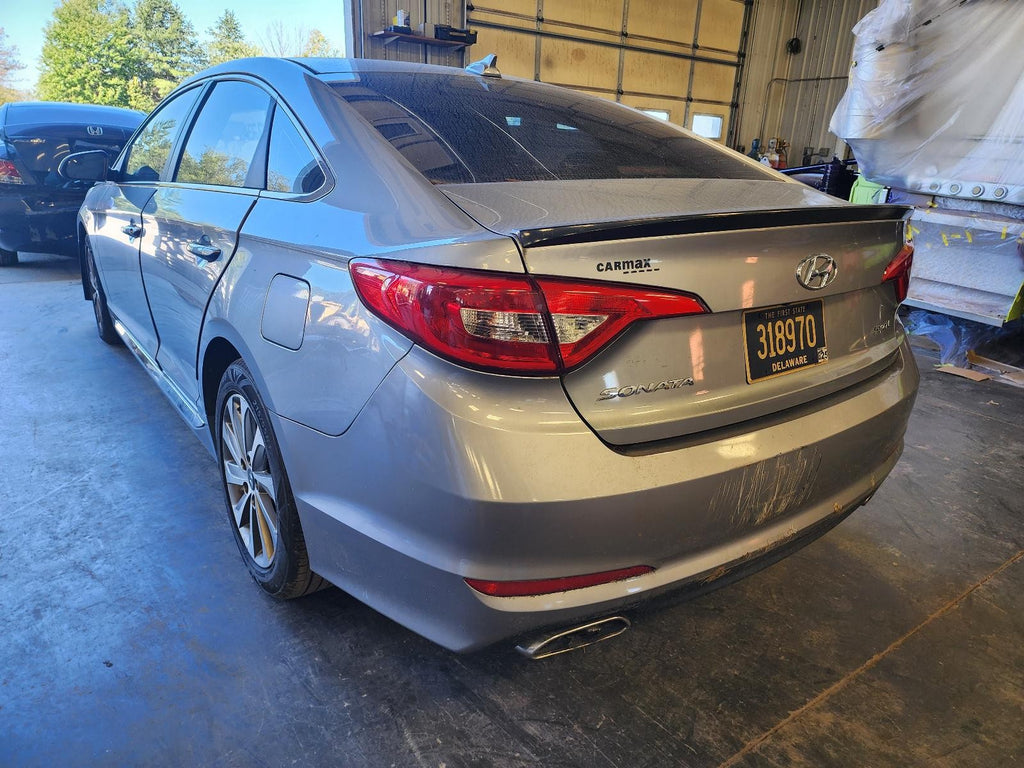Used Right Tail Light Assembly fits: 2015 Hyundai Sonata VIN 2 5th digit quarter