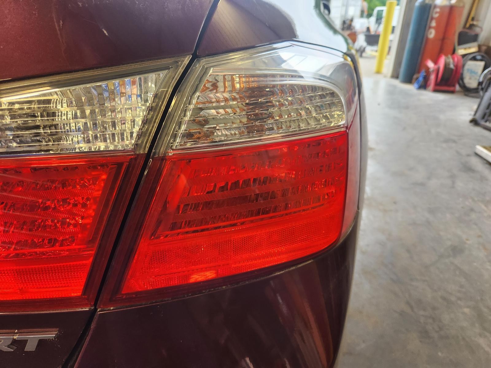 2013-2015 HONDA ACCORD TAILLIGHT RIGHT PASSENGER SIDE OEM