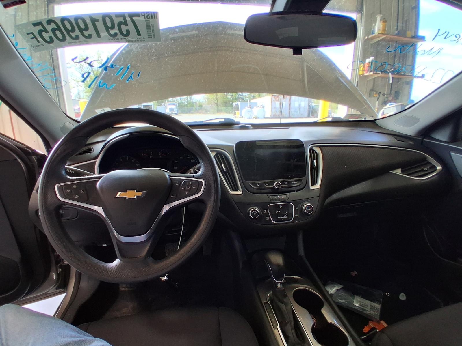 Used A/C Selector Switch fits: 2022 Chevrolet Malibu w/o heated and cooled seats