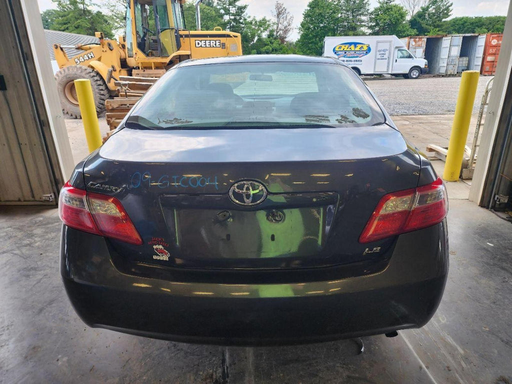 TOYOTA CAMRY R Taillight quarter panel mounted, R., w/o red outline 07 08 09