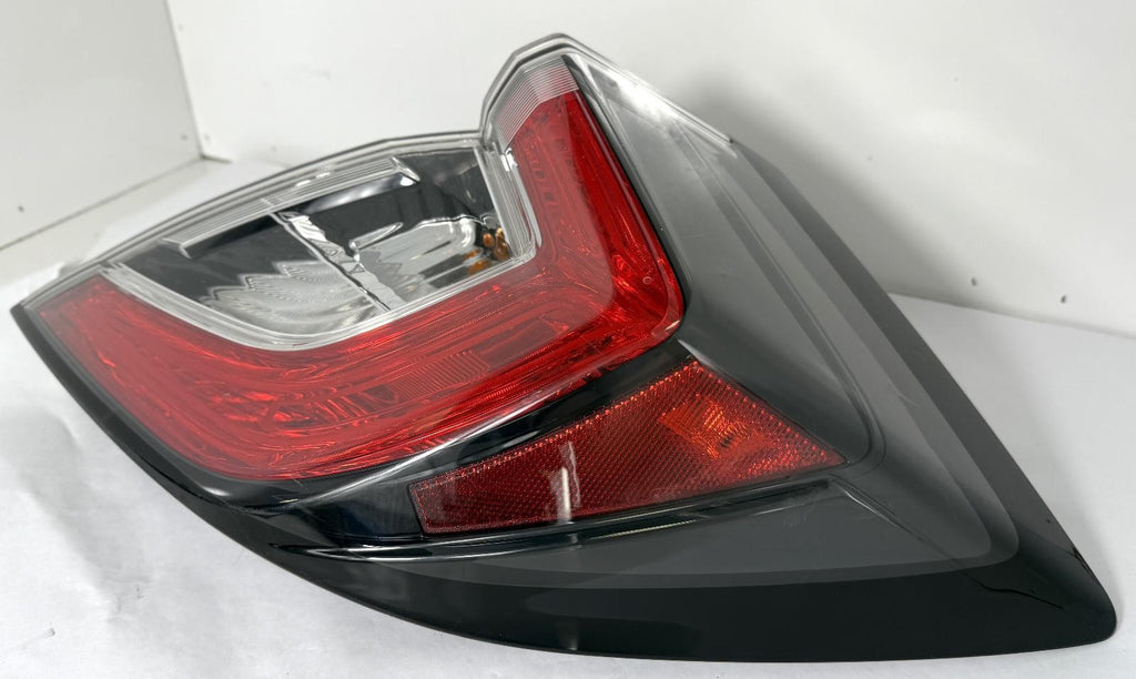 2017-2021 HONDA CIVIC TAILLIGHT RIGHT SIDE QUARTER MOUNTED OEM