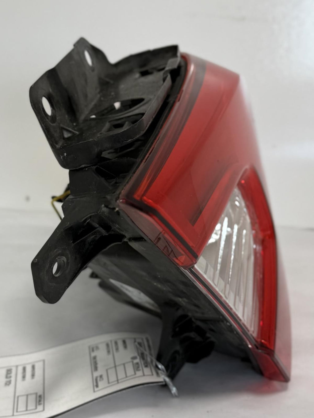 2018-2022 HONDA ACCORD TAILLIGHT LEFT SIDE QUARTER PANEL MOUNTED OEM