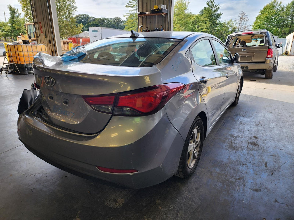Used Right Tail Light Assembly fits: 2015 Hyundai Elantra Sdn quarter panel moun