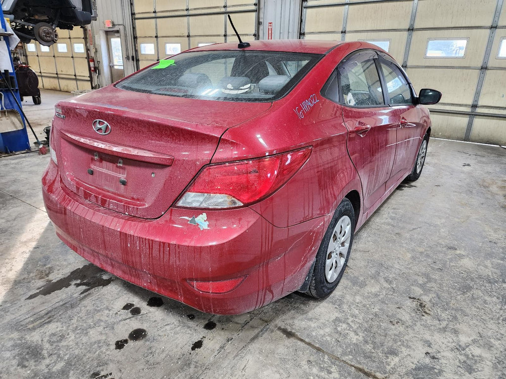 Used Right Door Mirror fits: 2016 Hyundai Accent Power body color w/o side repea