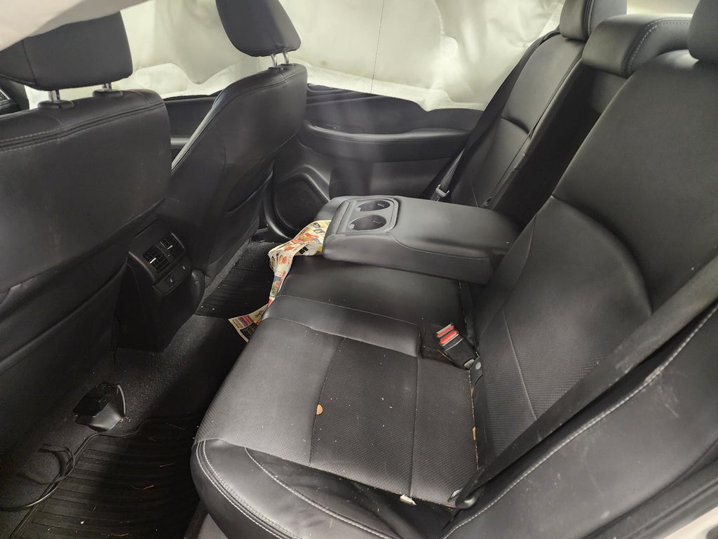 Used Windshield Wiper Motor fits: 2017 Subaru Legacy  Grade A