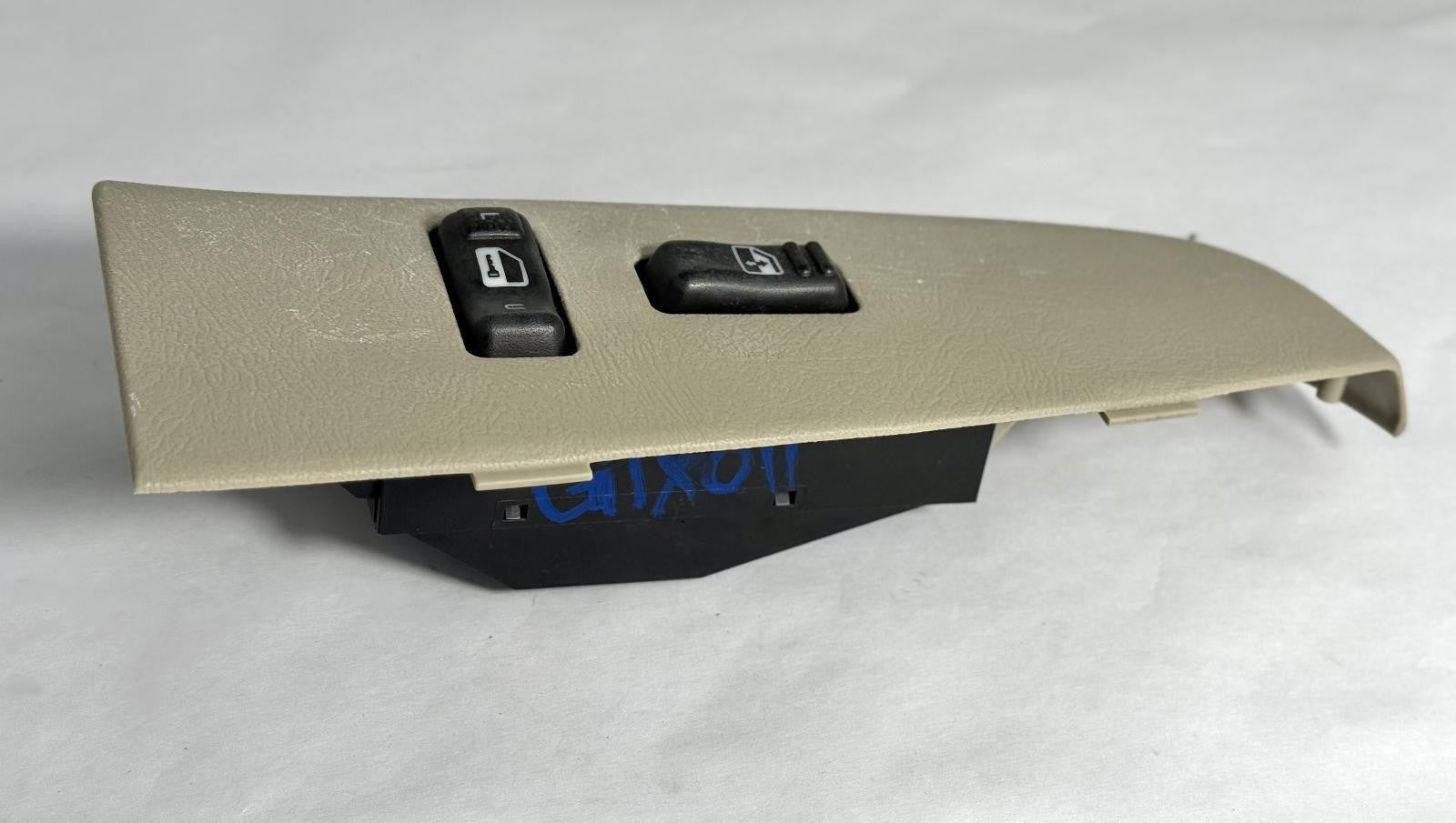 1999-2002 CHEVROLET TAHOE RIGHT PASSENGER SIDE WINDOW SWITCH & BEZEL OEM 