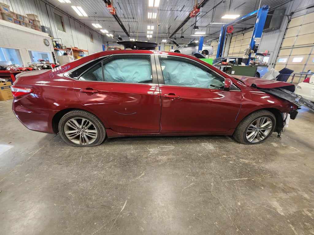 Used Rear Left Door Assembly Rear Side fits: 2016 Toyota Camry electric windows