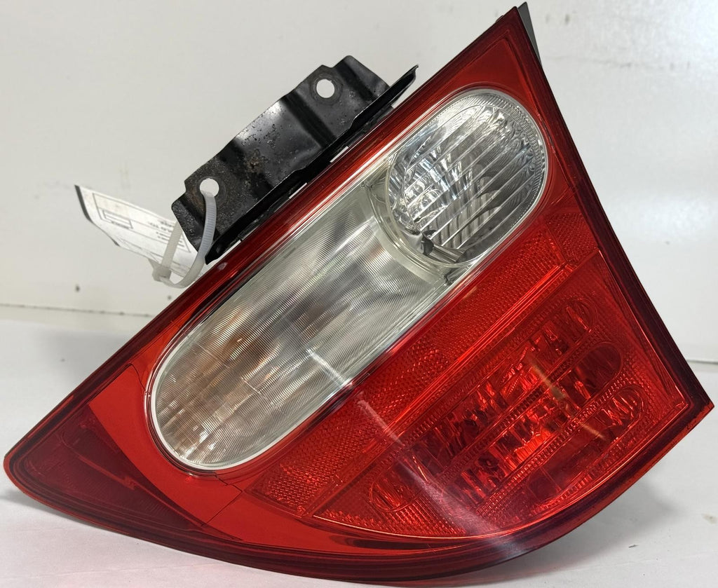 2009-2011 HONDA CIVIC TAILLIGHT RIGHT SIDE QUARTER MOUNT SEDAN OEM