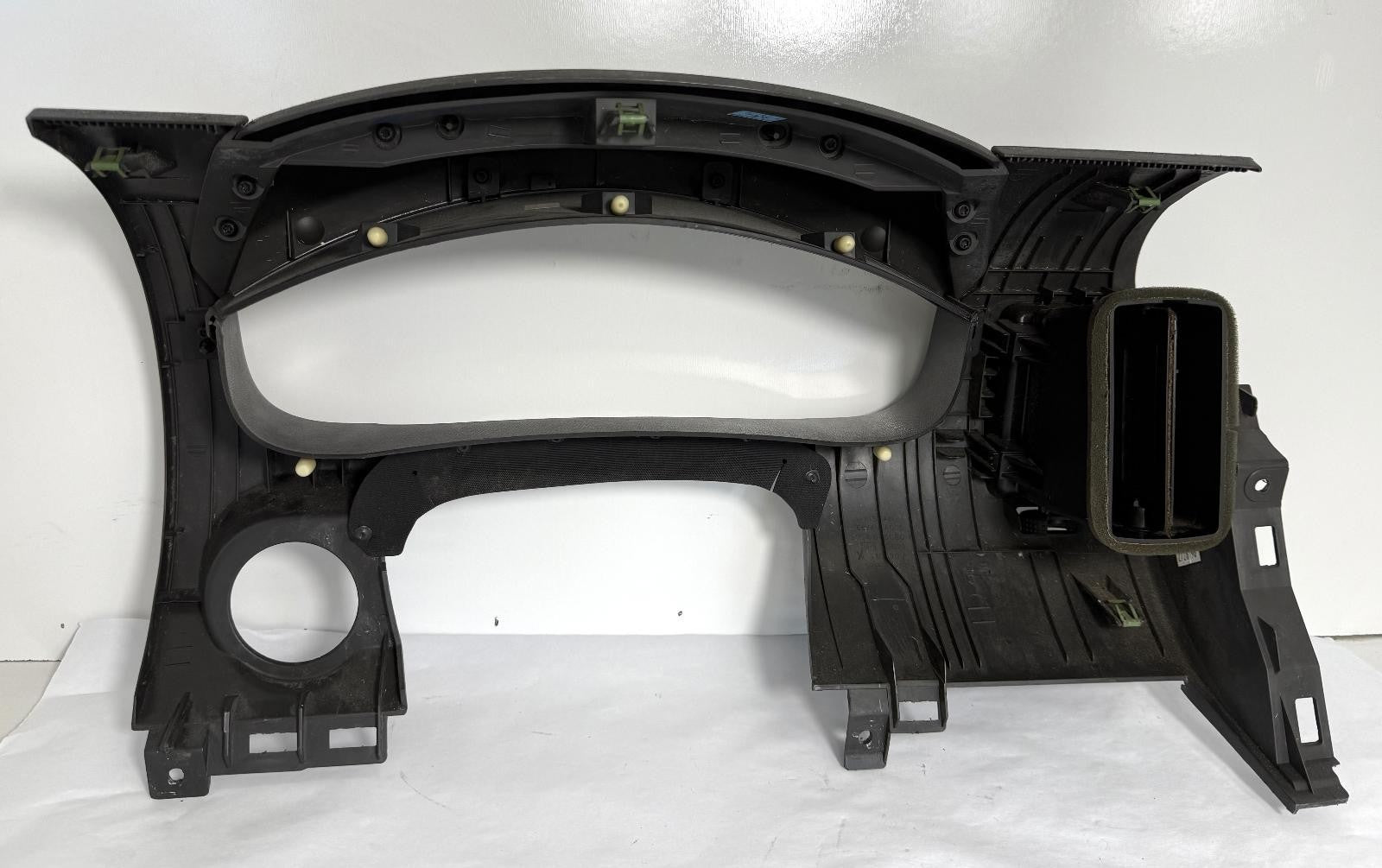 2005-2012 NISSAN FRONTIER DASH GAUGE CLUSTER SPEEDOMETER TRIM BEZEL OEM