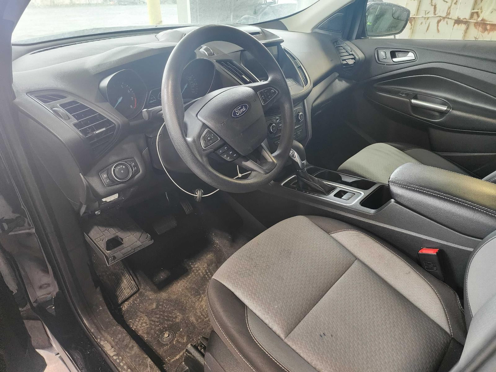 Used Rear Right Ind Rr Suspension Assembly fits: 2018 Ford Escape without crossm