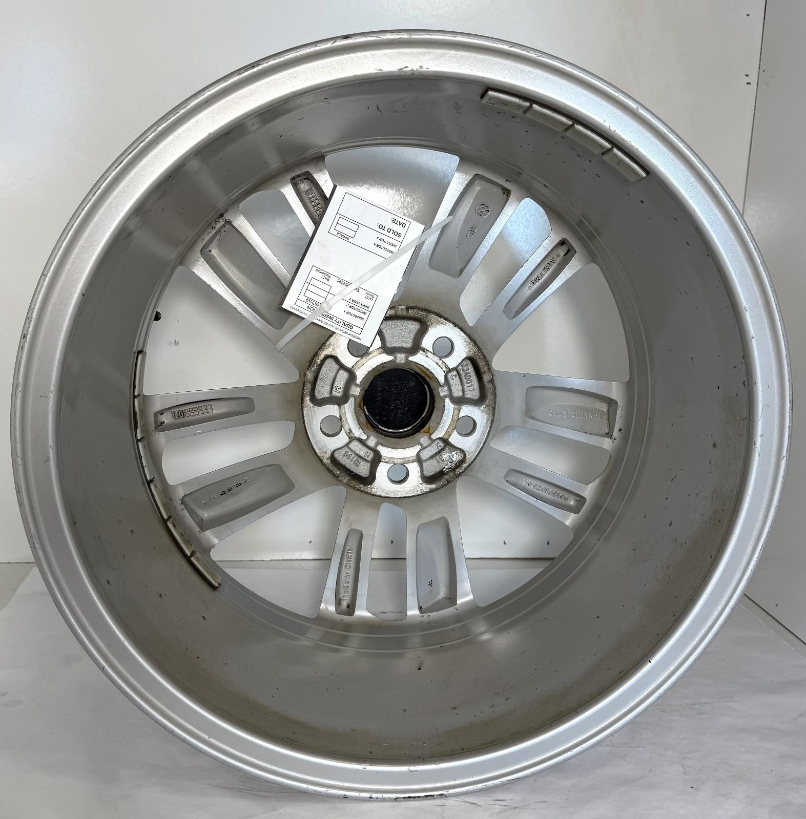 Used Wheel fits: 2020 Volkswagen Passat 17x7 alloy 10 spoke Grade A