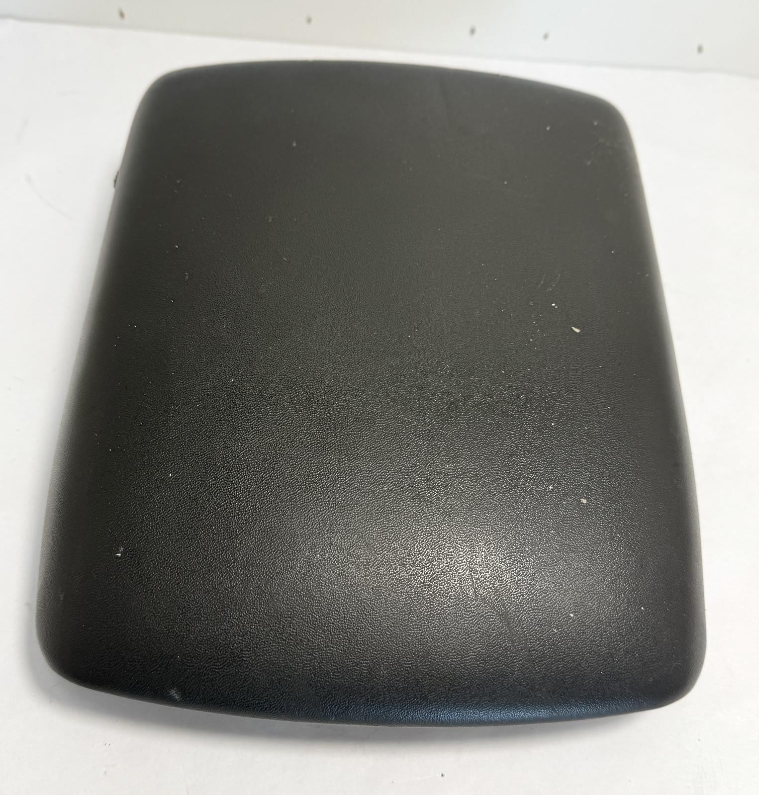 2006-2015 NISSAN FRONTIER CENTER CONSOLE DOOR LID ARM REST OEM *WORN*