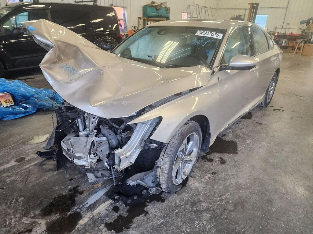 Used Right Tail Light Assembly fits: 2018 Honda Accord turbo quarter mounted Rig