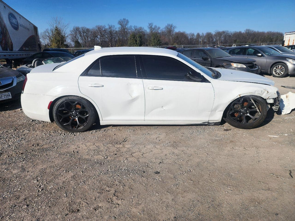 Used Rear Right Ind Rr Suspension Assembly fits: 2019 Chrysler 300 w/o crossmemb