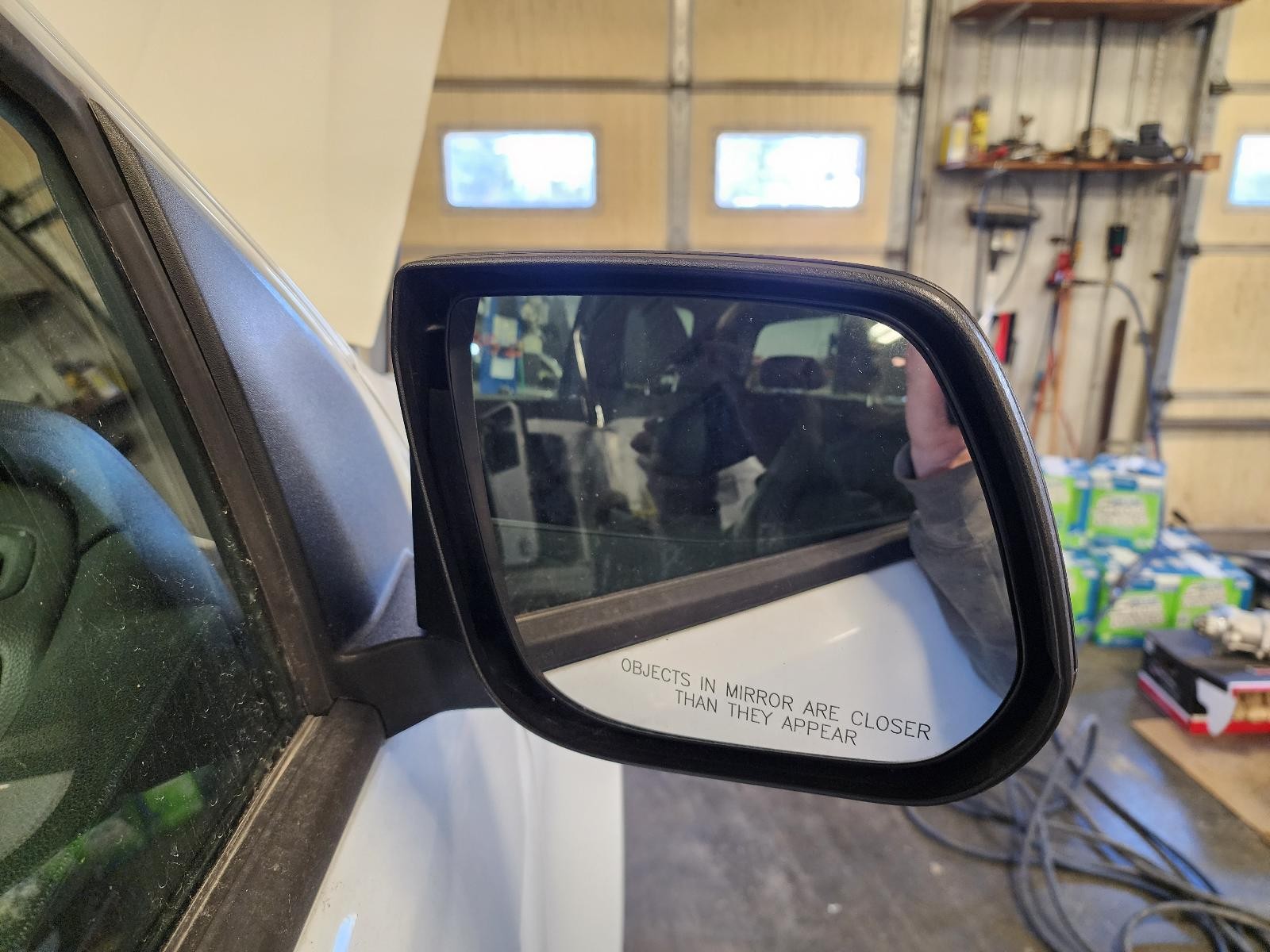 Used Right Door Mirror fits: 2016 Chevrolet Colorado manual mirror opt DBI Right