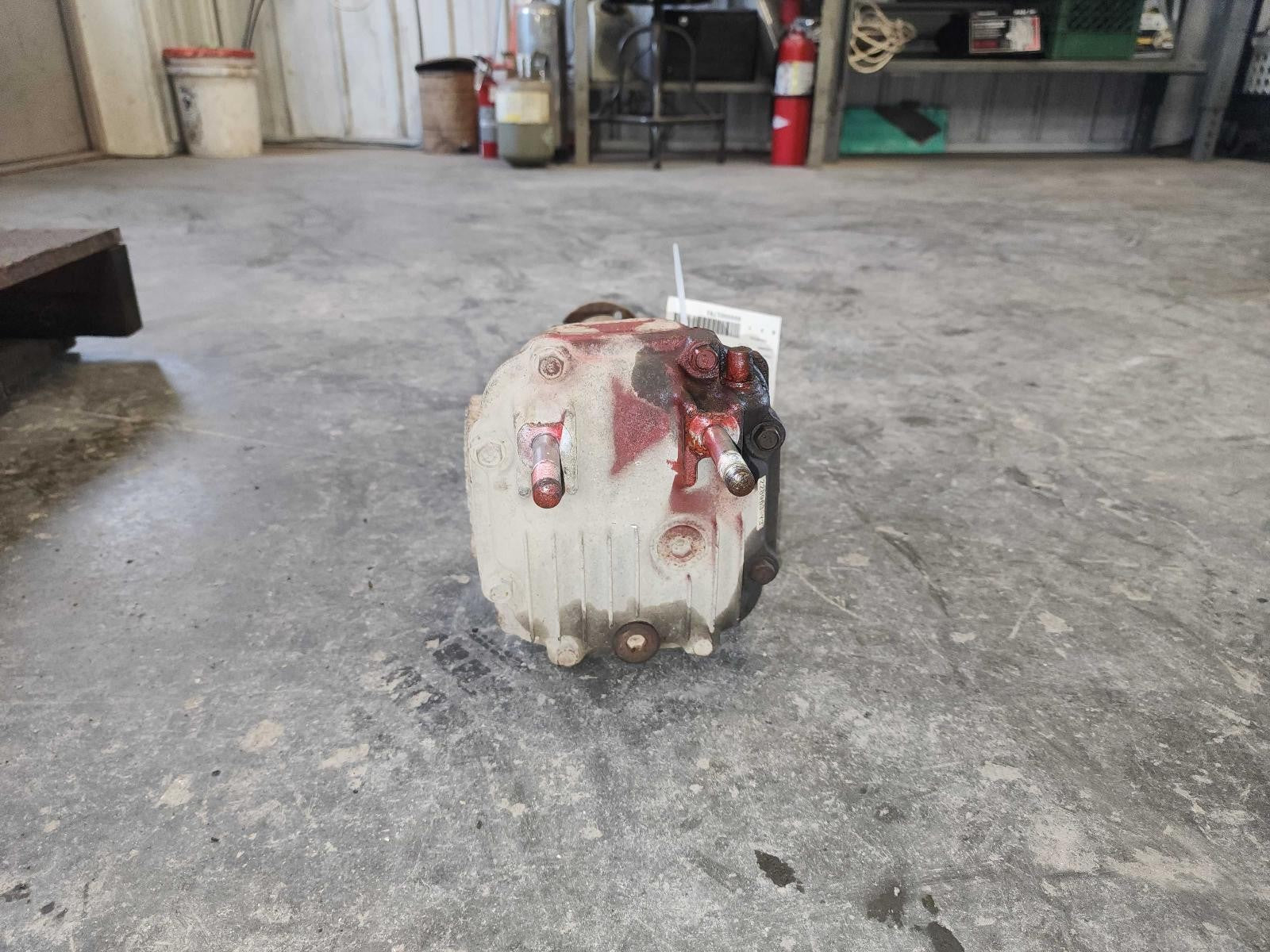 Used Differential Carrier Assembly fits: 2017 Subaru Legacy rear Wagon 2.5L AT 4
