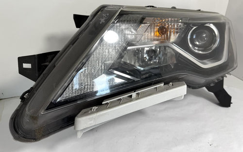 2017-2020 NISSAN PATHFINDER HEADLIGHT LEFT SIDE HALOGEN OEM