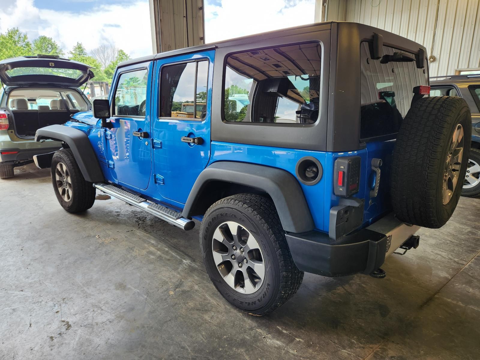 Used Front Left Door Window Regulator Front fits: 2015 Jeep Wrangler electric Fr