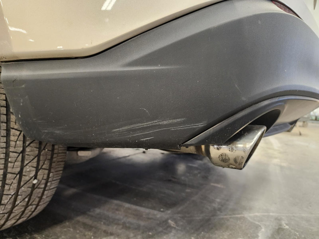 Used Rear Bumper Assembly Rear fits: 2018 Ford Edge SE Rear Grade A