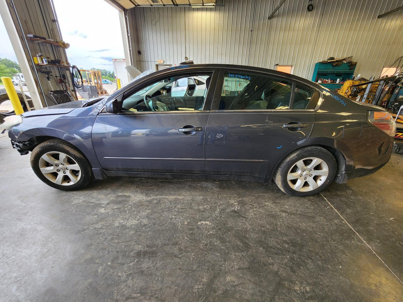 Used Alternator fits: 2009 Nissan Altima 2.5L 4 cylinder w/o Hybrid Grade A