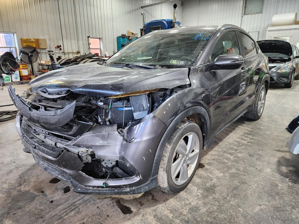 Used Front Left Seat Front fits: 2020 Honda Hr-v airbag manual cloth heated Fron