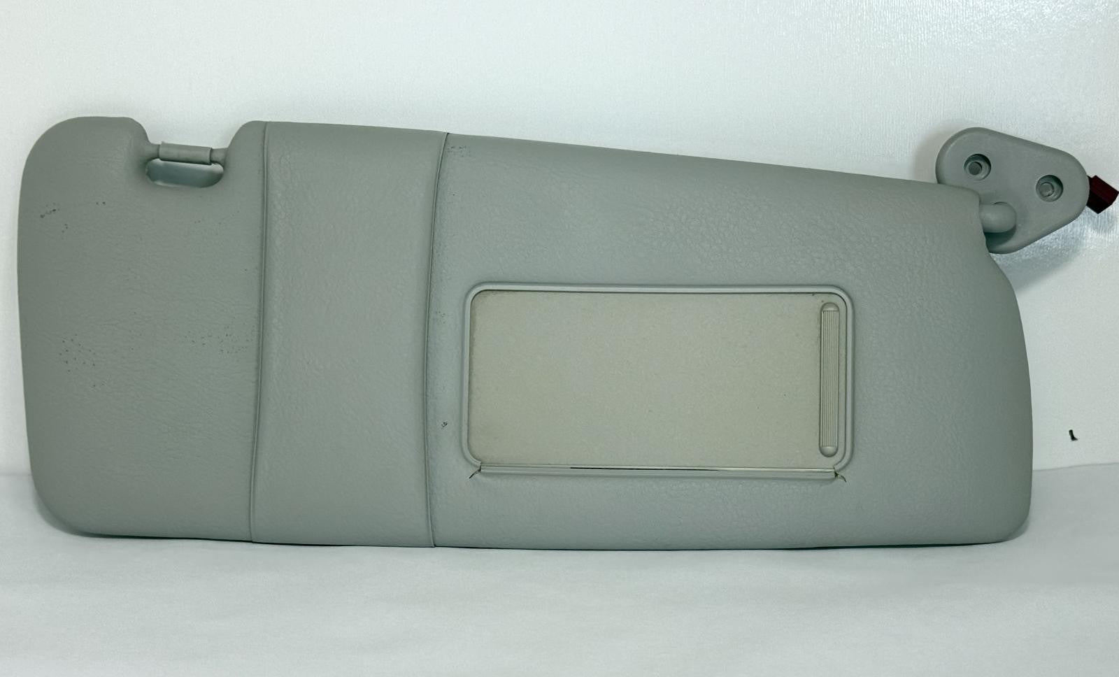 2001-2005 BMW 330i E46 SUN VISOR SHADE RIGHT PASSENGER SIDE LEATHER OEM