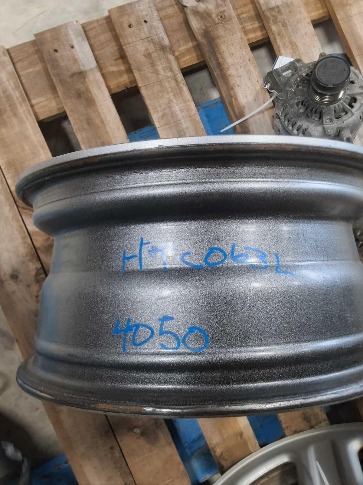Used Wheel fits: 2016 Jeep Wrangler 16x7 steel Grade A