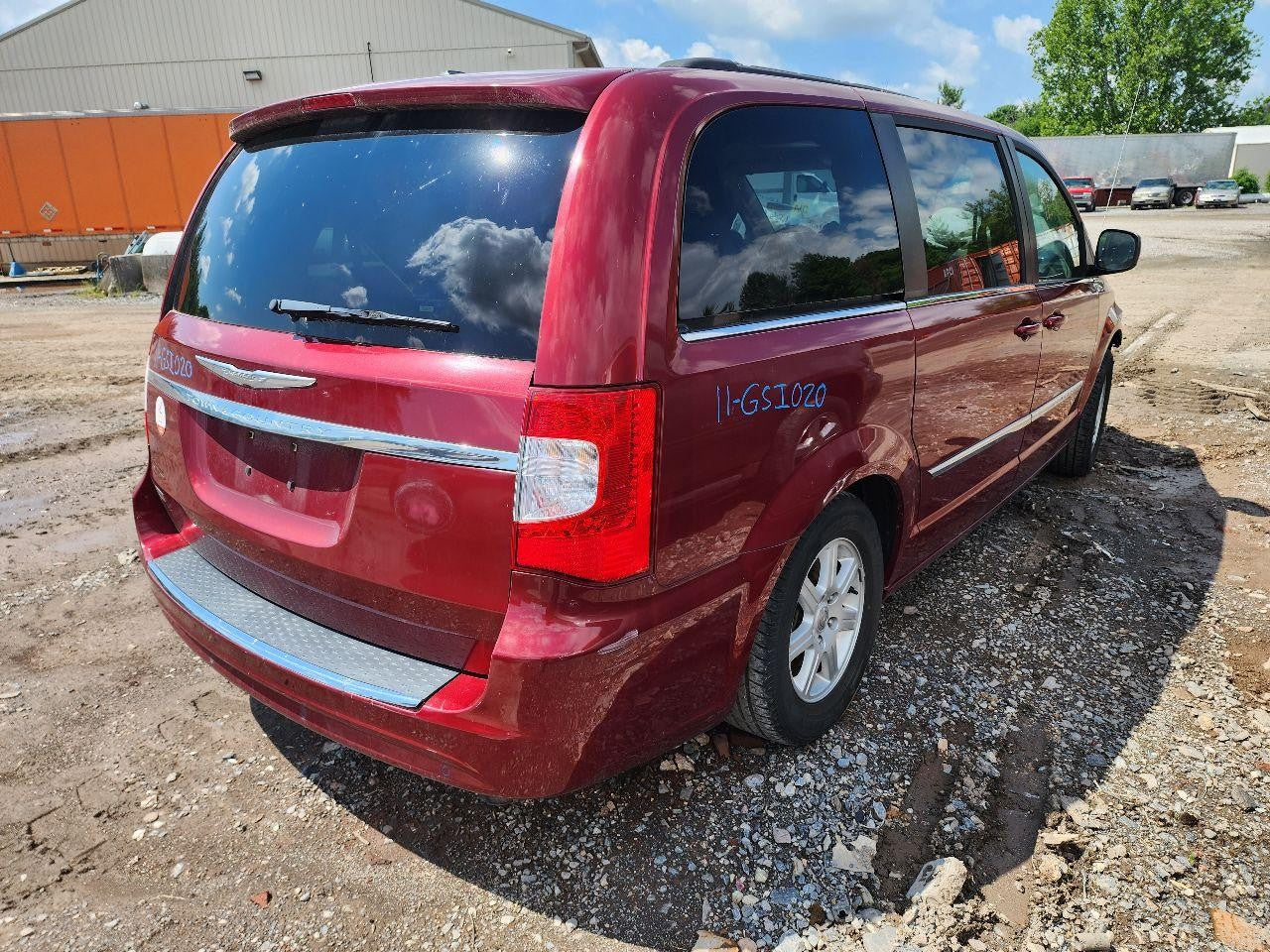 Used Wheel fits: 2011 Chrysler Town & country 16x6-1/2 Grade A