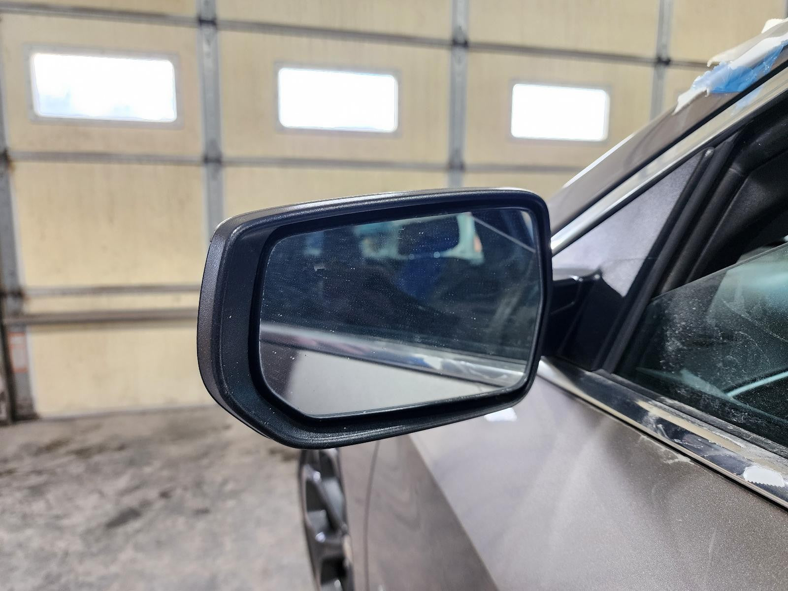 Used Left Door Mirror fits: 2023 Chevrolet Malibu w/o turn signal w/heated opt D