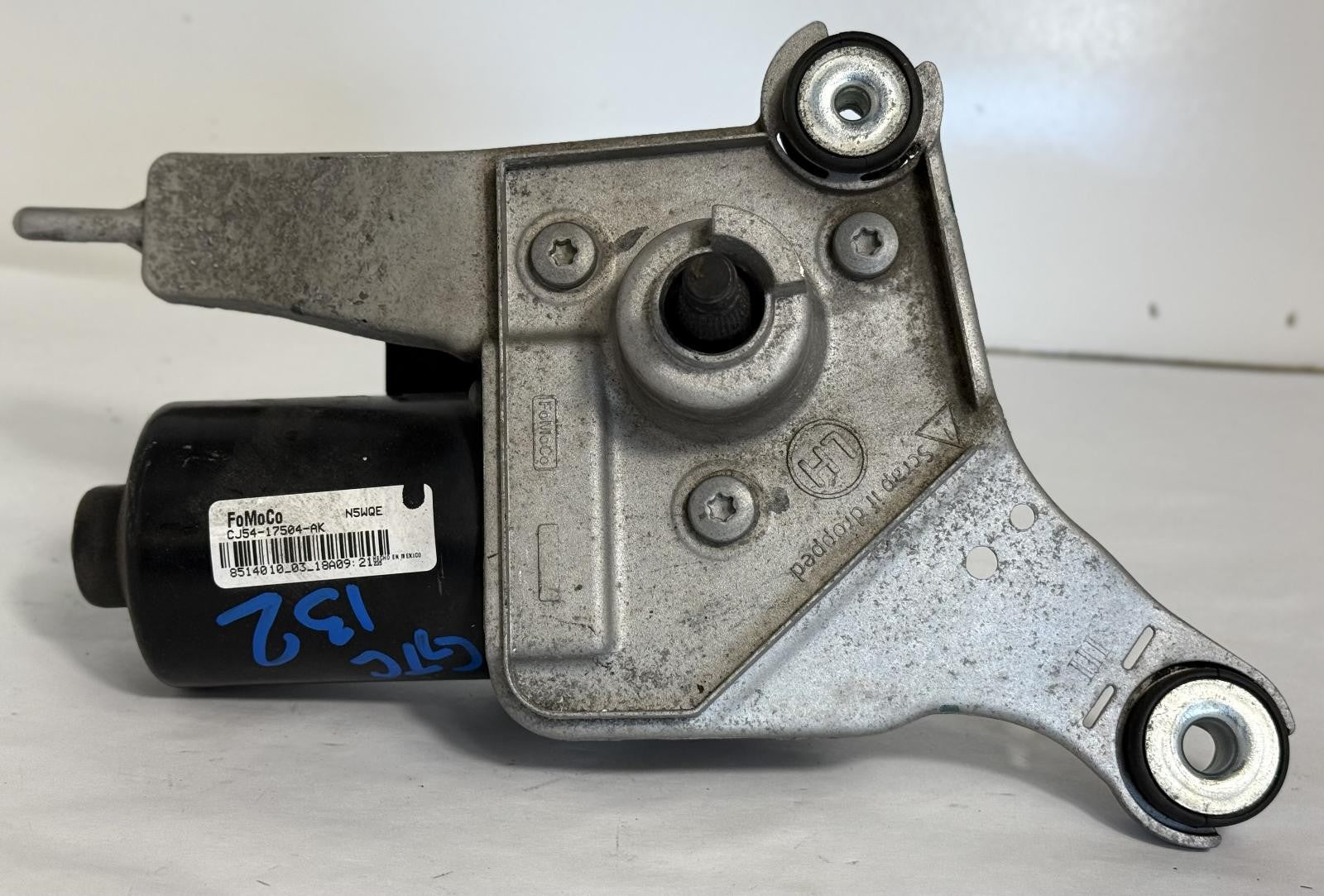 Used Left Windshield Wiper Motor fits: 2018 Ford Escape Left Grade A