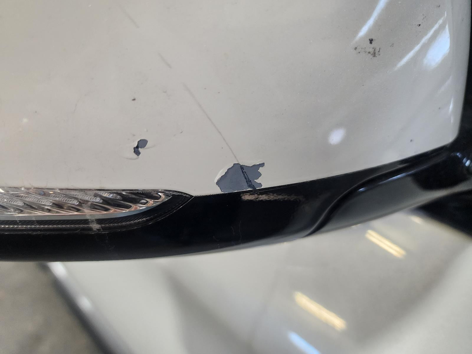 Used Right Door Mirror fits: 2019 Infiniti QX60 power power folding and heated w