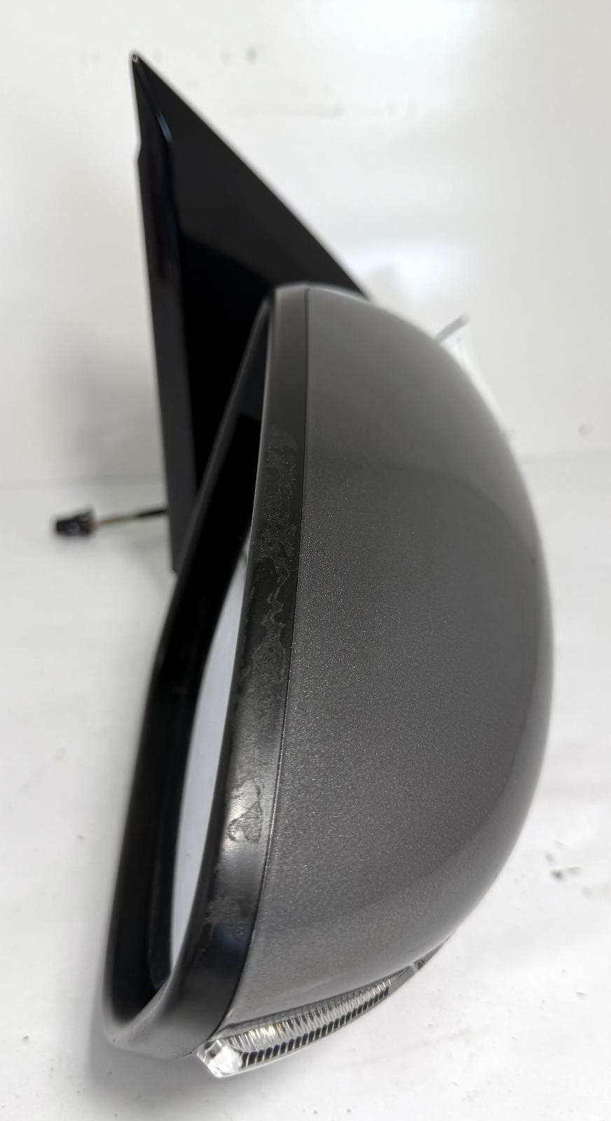Used Right Door Mirror fits: 2020 Nissan Pathfinder power w/o camera non-heated