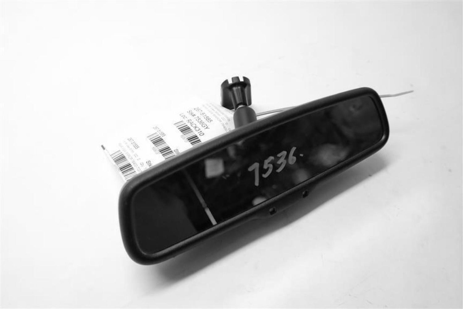 Used Front Center Interior Rear View Mirror fits: 2016 Honda Pilot Elite US mark