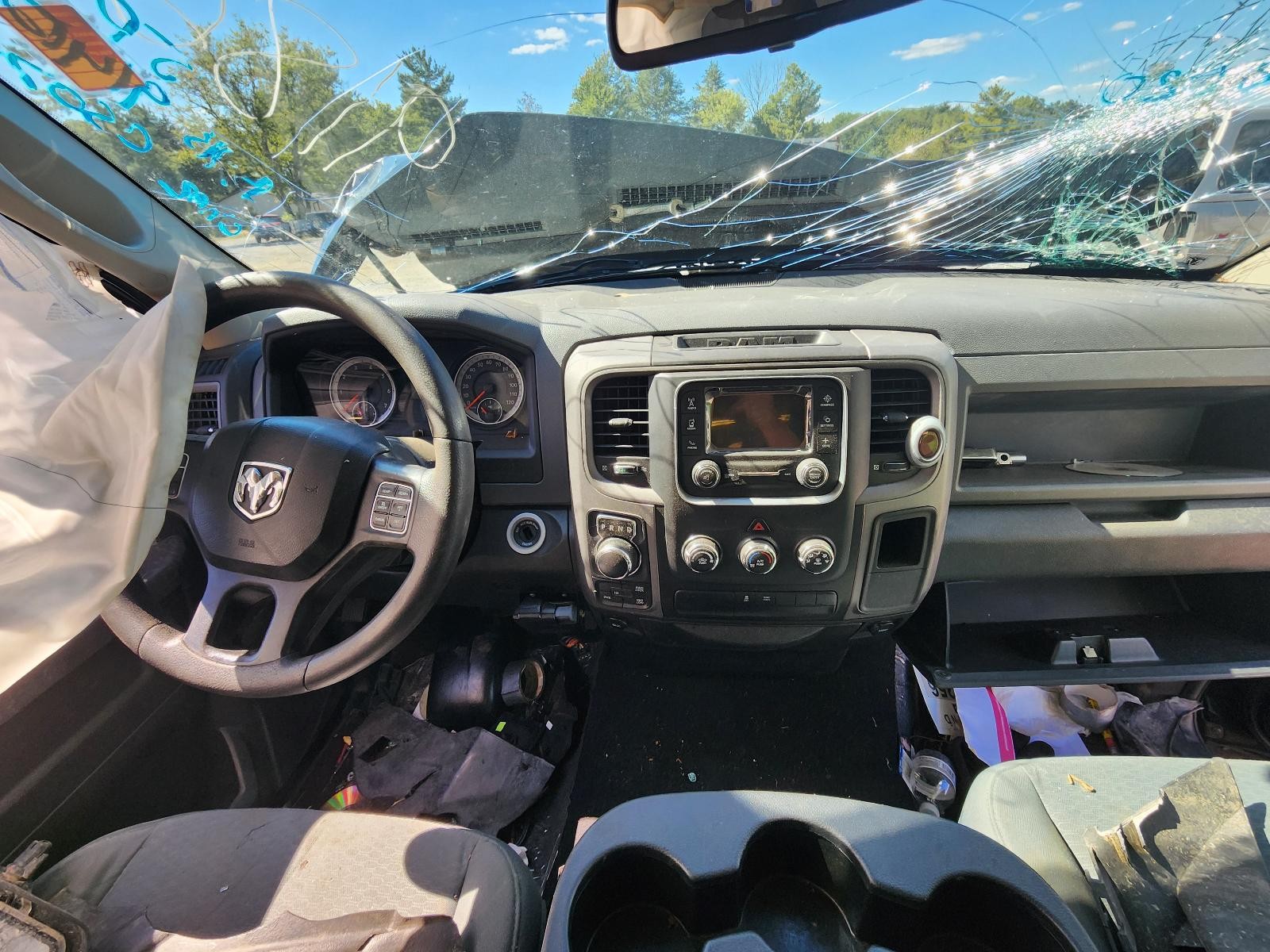 Used Front Right Door Window Regulator Front fits: 2014 Ram Dodge 1500 pickup Cr