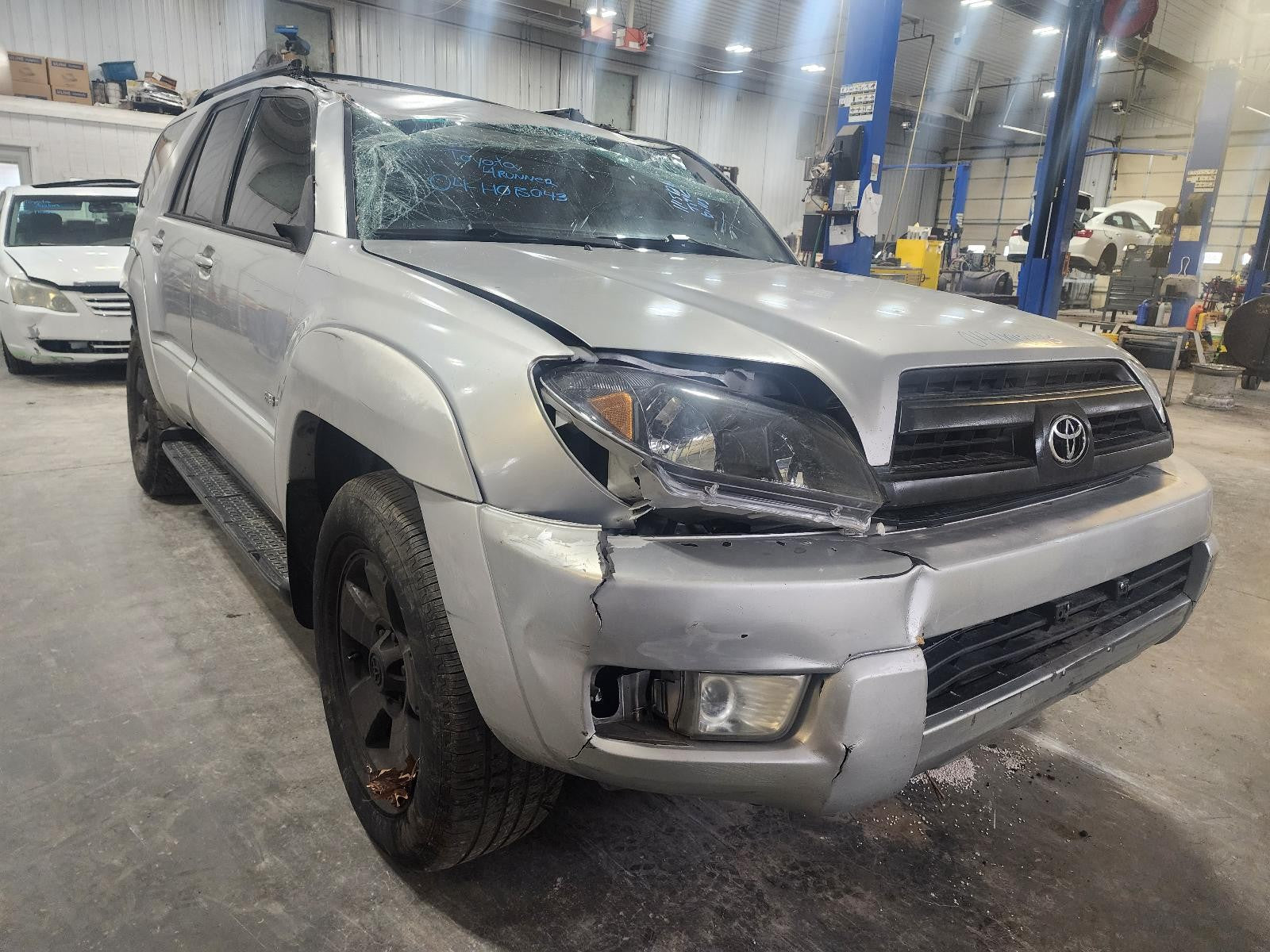 Used Windshield Wiper Motor fits: 2004 Toyota 4 runner standard spec Grade A